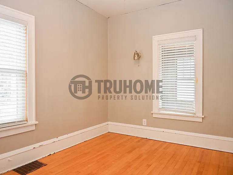 520 N 7th St — Photo 9
