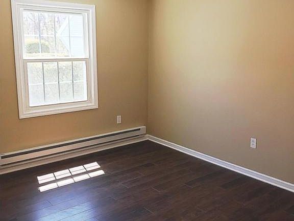 5th image of 84 Parkway Dr Unit D