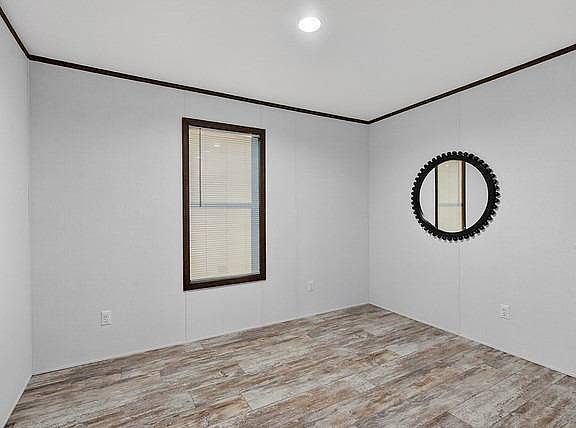 2nd image of 1415 Main St Trlr 37