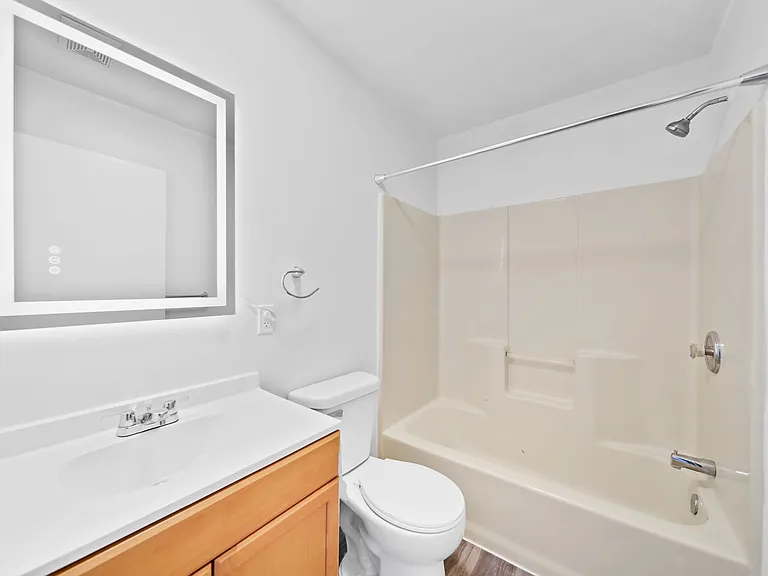 419 Connor St #14 — Photo 12