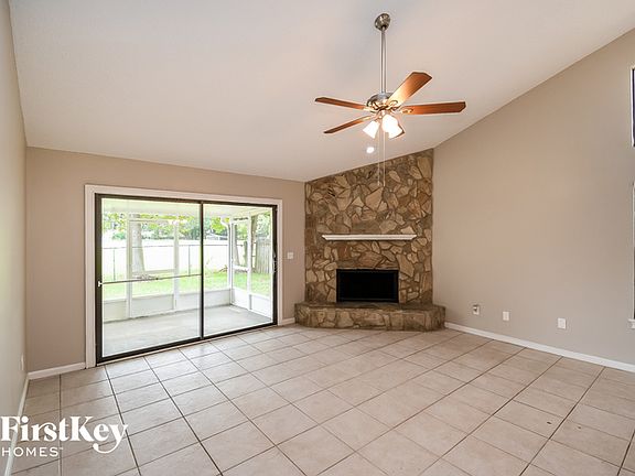 3rd image of 3026 Rex Dr S