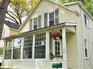 124 Muir Rd FLOOR 1, Grosse Pointe, MI 48236