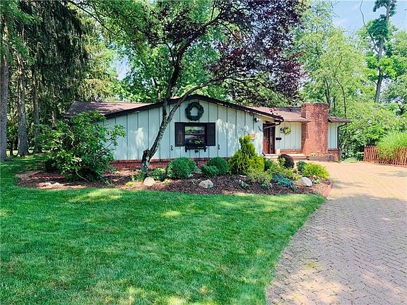 2nd image of 5880 Lorene Dr