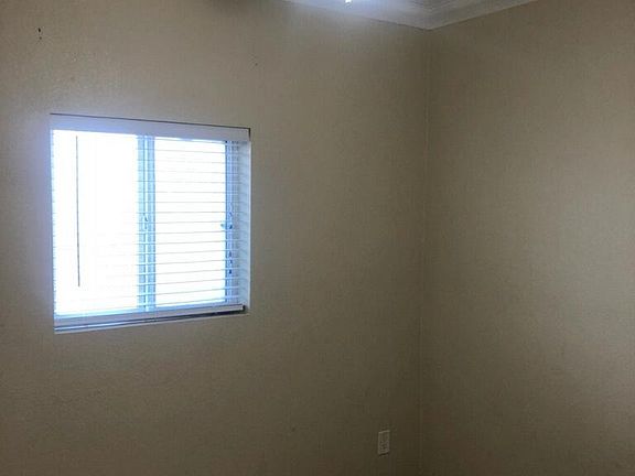 5th image of 1330 Garnet Ave #2