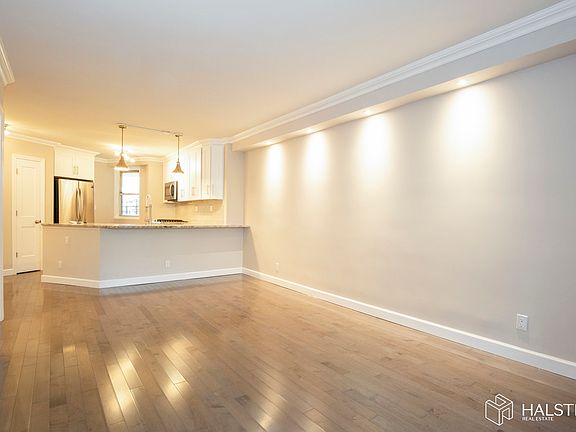 5th image of 5800 Arlington Ave APT 2M