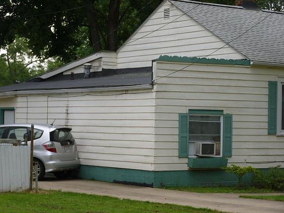 3rd image of 1263 E 340th St