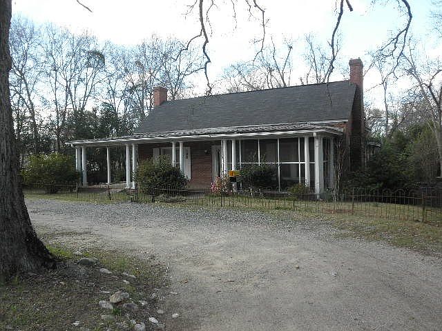 2nd image of 386 Allen Memorial Dr