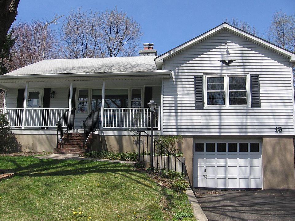 Huge 4 Bedroom Ranch with Finished Basement