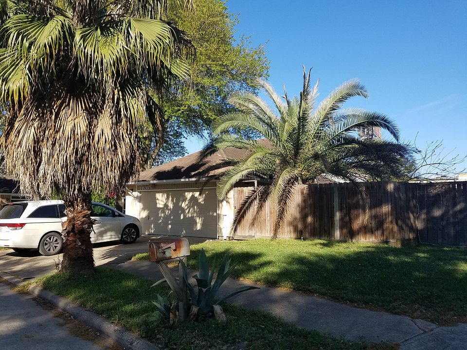 2nd image of 11639 Breezy Knoll Dr