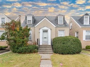 2722 N 72nd Ct, Elmwood Park, IL 60707