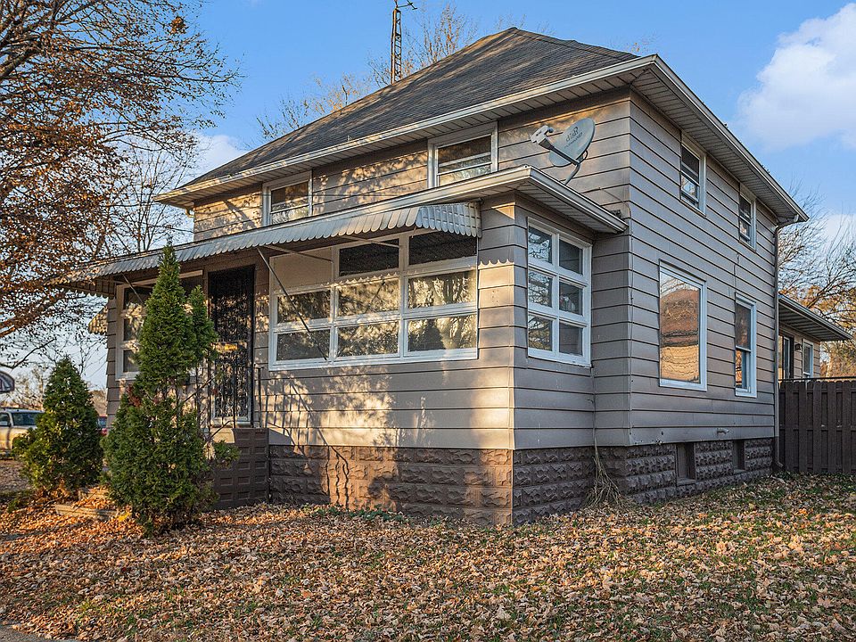 1st image of 111 River Dr