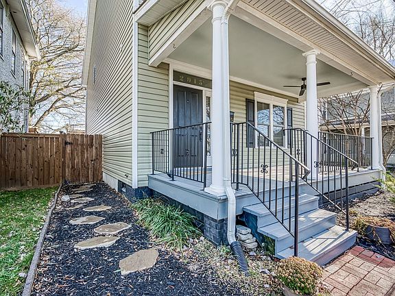 4th image of 2915 1/2 Garland Ave