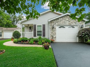 547 Greentree Dr, New Hope, PA 18938