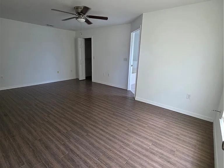 1014 NW 31st Pl — Photo 18