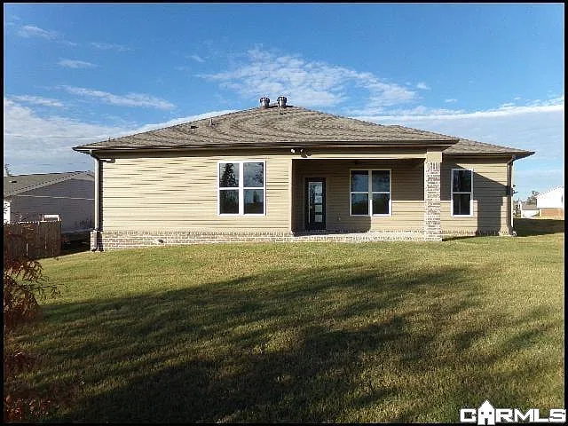 3 bed, 2.0 bath, 1522 sqft, $2,100 — Photo 4