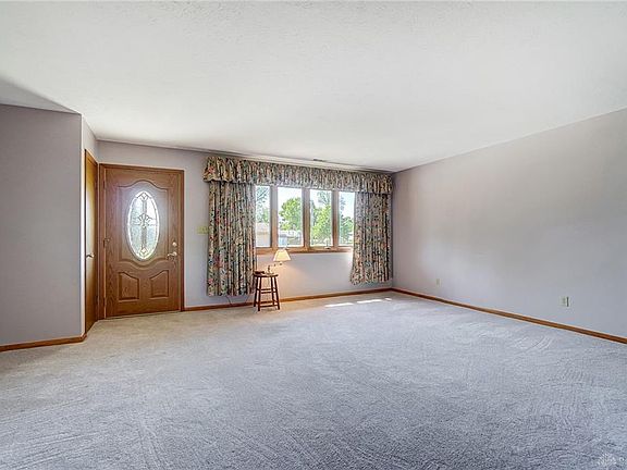 5th image of 3840 Fernwald Dr
