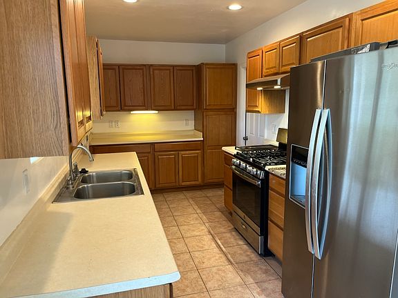 4th image of 1313 Eugene Dr