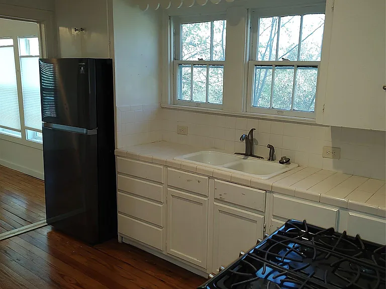 2102 Yellow Jacket Ln #A — Photo 8