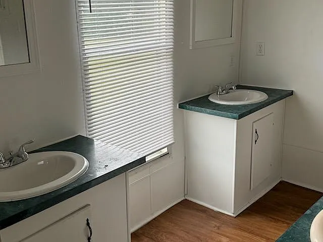 818 Limestone Ct — Photo 11