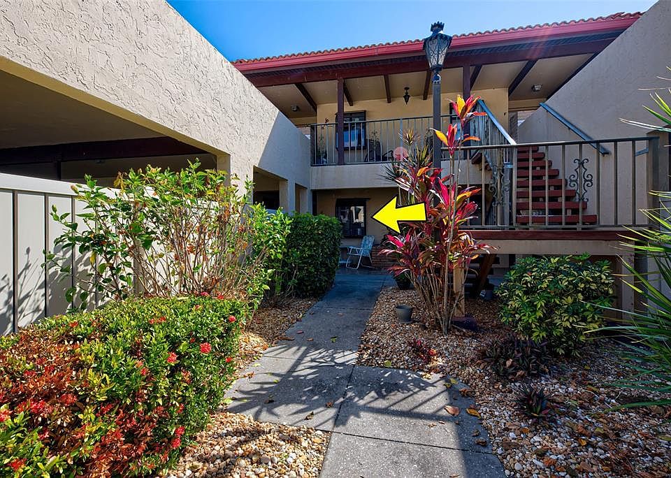 1st image of 756 Avenida Estancia #167