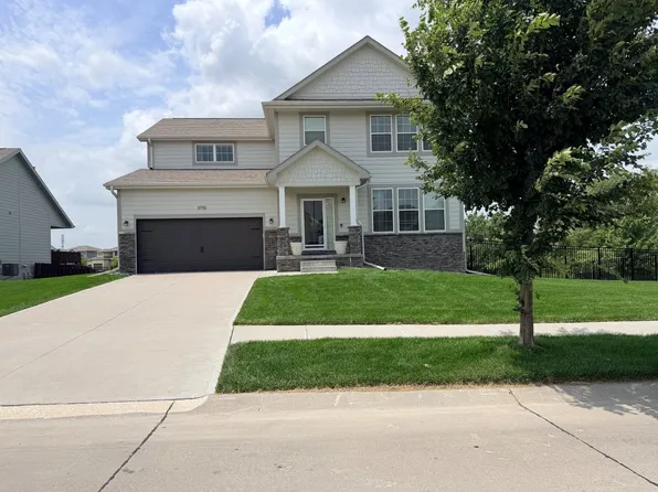 3756 S 205th St, Elkhorn, NE 68022