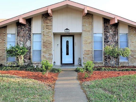 2nd image of 506 Woodcastle Dr