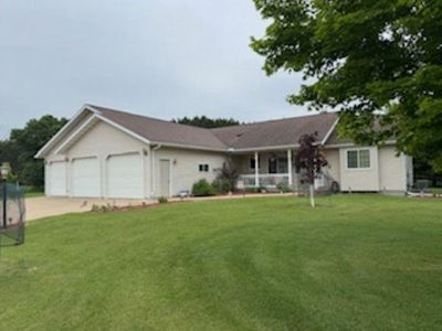 1064 SUNNY RIDGE CIRCLE, Nekoosa, WI, 54457