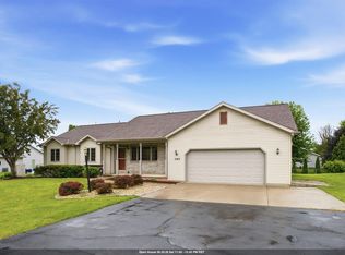 W2303 Saint Germaine Ct, Appleton, WI 54915