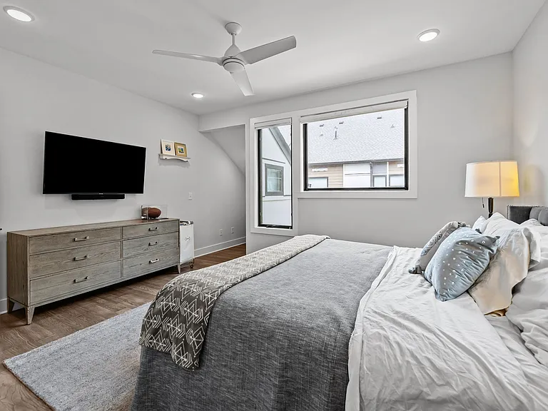 1207 Minter Pl — Photo 29