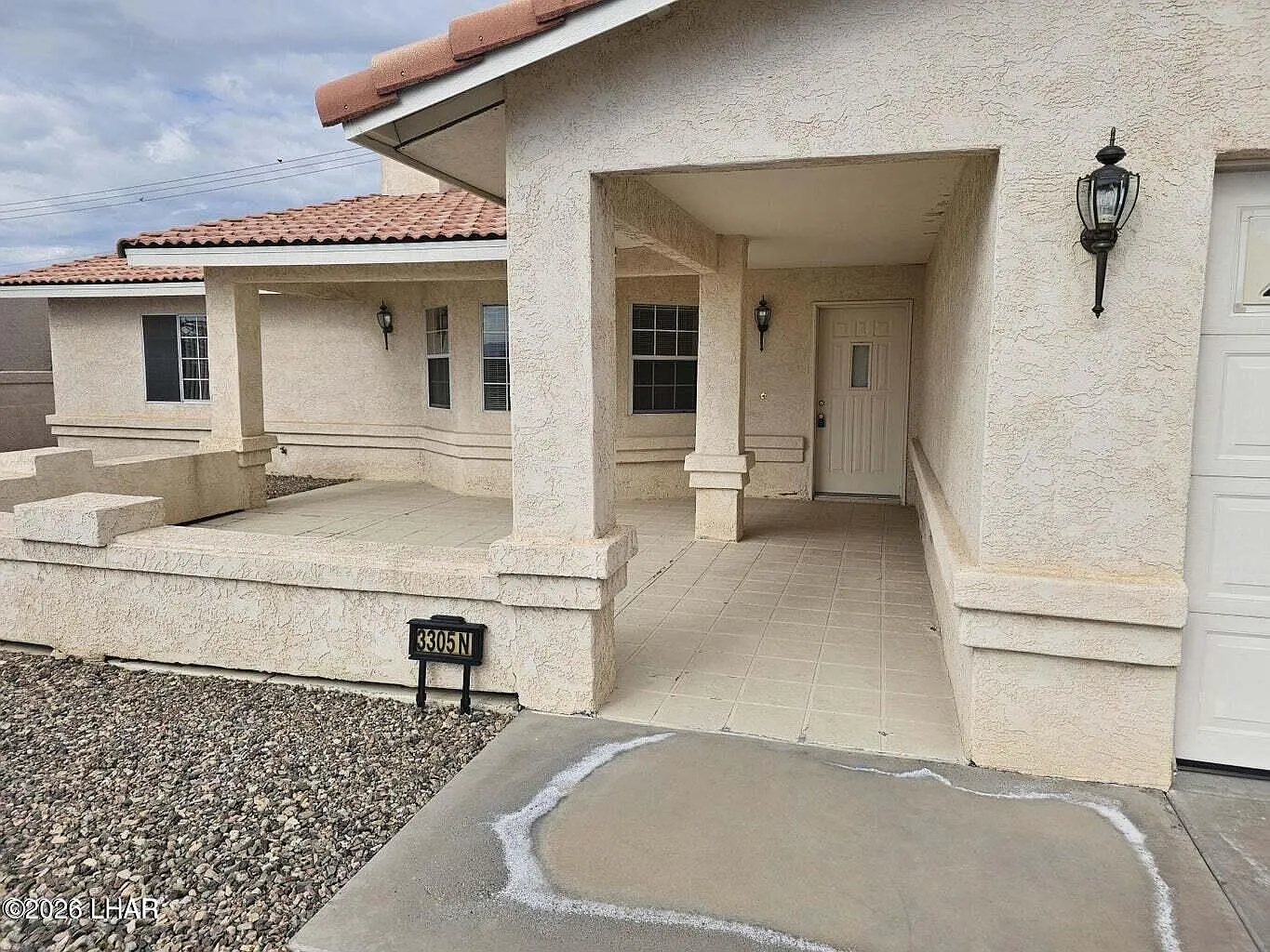 3 bed, 3.0 bath, 1539 sqft, $1,900 — Photo 2