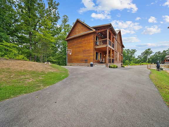2nd image of 2458 Hawks Nest Way