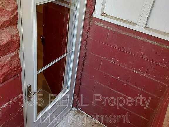 3rd image of 1512 11th Ave #2