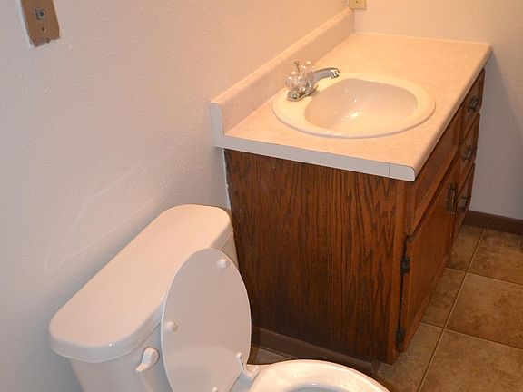 3rd image of 1310 28th Ave S APT 104