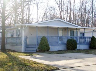 69 Carmell St, Belleville, MI 48111