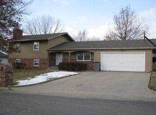 2707 Montezuma Dr, Emporia, KS 66801