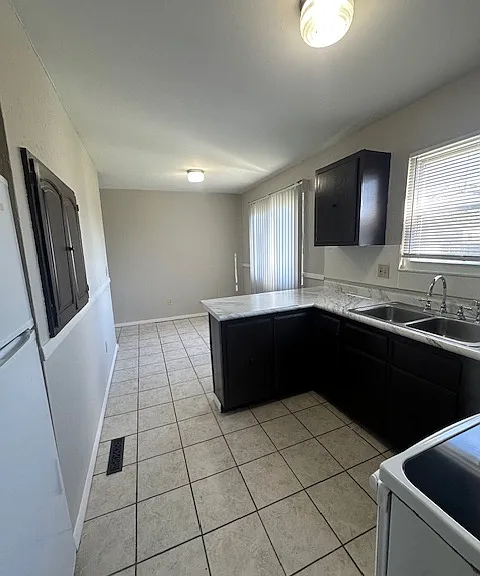 3264 Arnsby Rd — Photo 4
