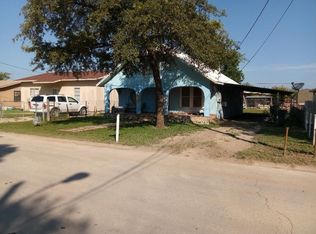 810 E Cortinas St, Del Rio, TX 78840