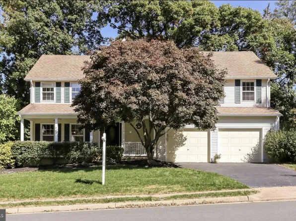 13804 Stonefield Dr, Clifton, VA 20124