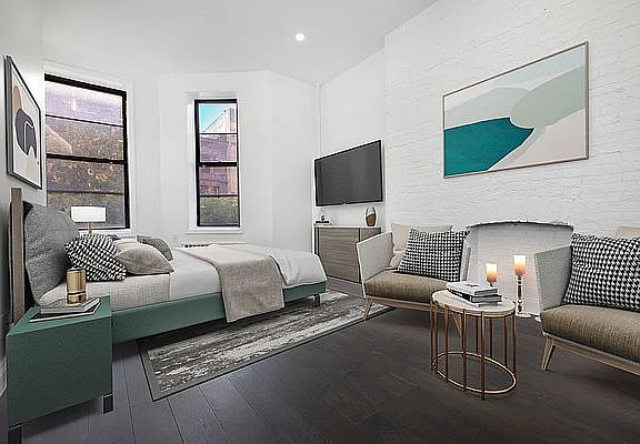3rd image of 237 W 72nd St #3