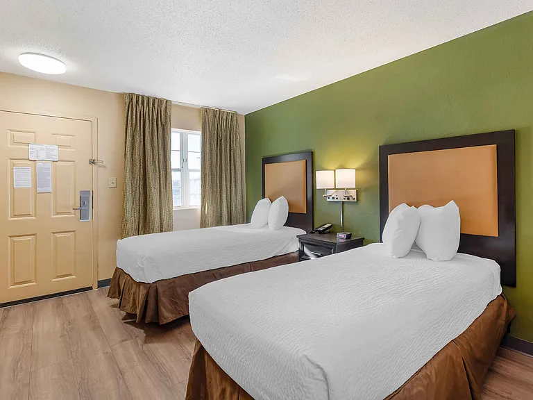 Studio Suite - 2 Twin Beds