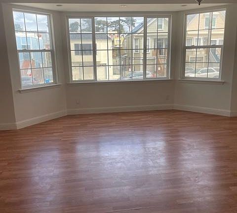 5th image of 189 Broad St