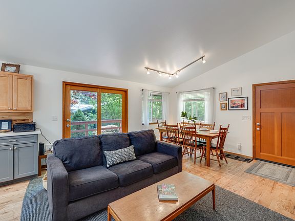 5th image of 7537 Canyon View Dr