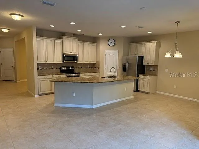 8627 Corinthian Way — Photo 9