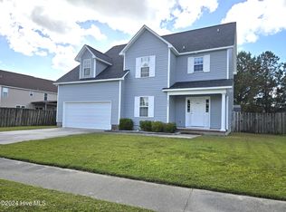 401 Ashcroft Dr, Jacksonville, NC 28546