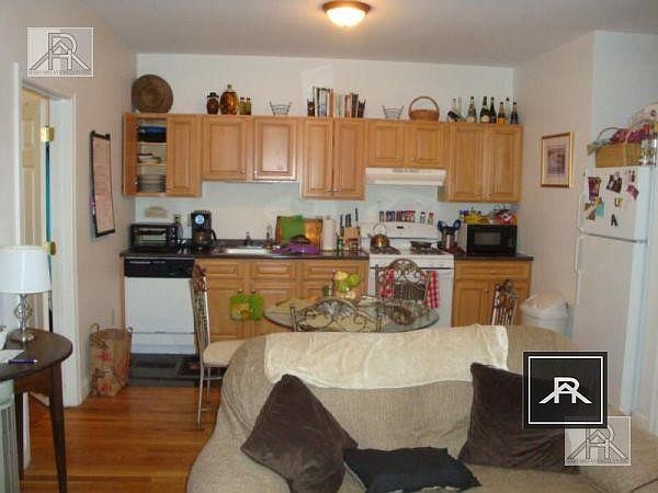 1st image of 19 Cummings Rd #B