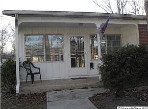 1st image of 99A Edinburgh Ln