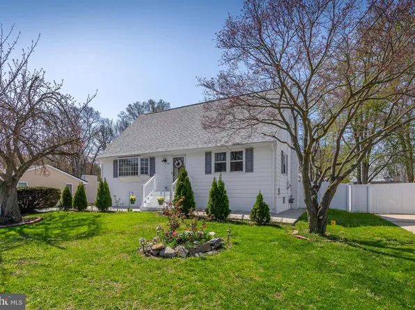 63 New Jersey Ave, Pennsville, NJ 08070