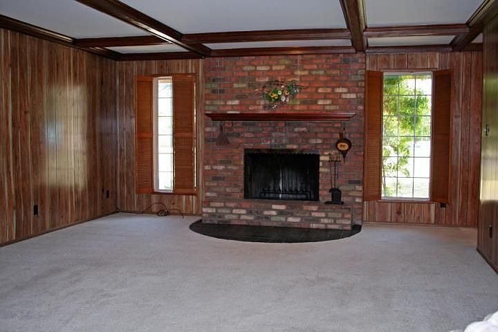 2nd image of 8041 N 15th Ave