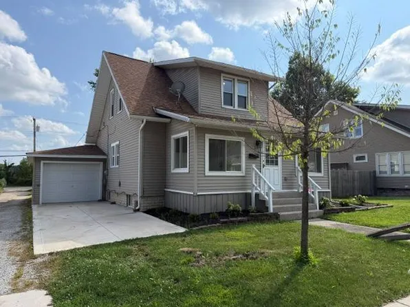801 W Market St, Nappanee, IN 46550
