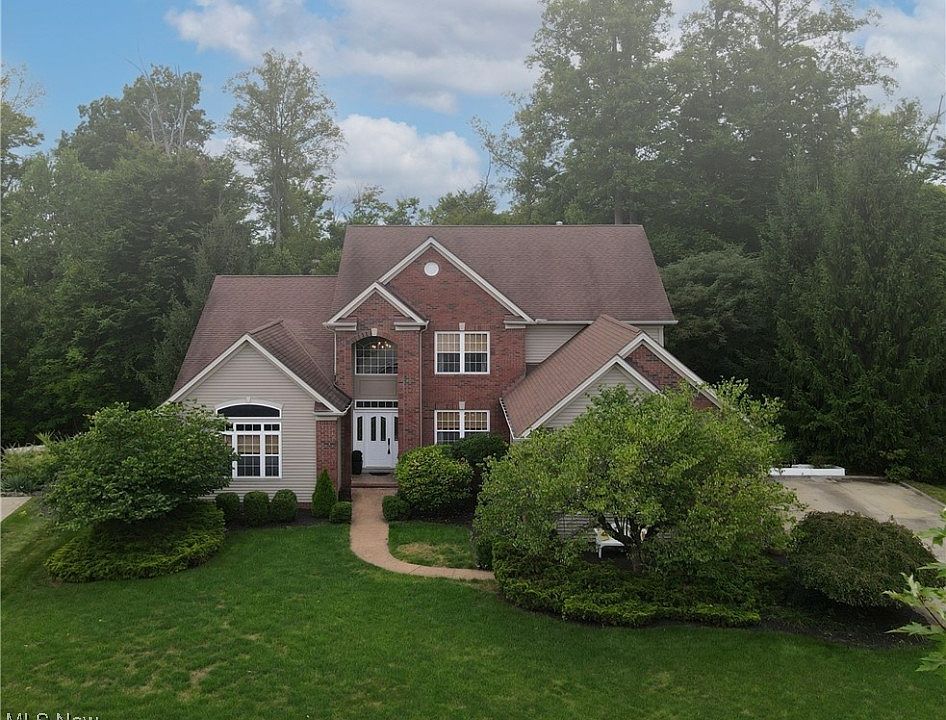 1st image of 1225 River Run Dr